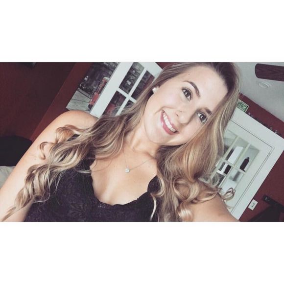 Meet your Posher, Jenna - Picture 1 of 1